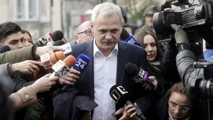 Liviu Dragnea, parlamentarilor USR şi PNL care îi strigau „Hoţii! ”: Aţi venit cu bâtele? Aveţi şi petarde?