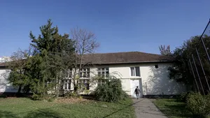 Sala de sport a unei şcoli din Timişoara cu sute de elevi riscă să se prăbuşească