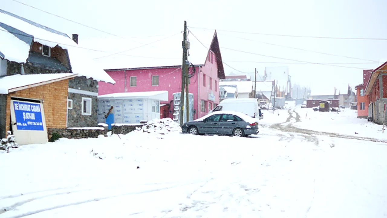 Zăpadă de 80 de centimetri în staţiunea Rânca
