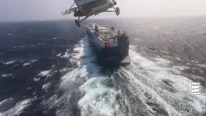 SUA promit să continue să lovească Houthis până când atacurile maritime vor înceta