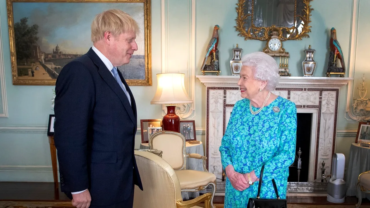 Regina Elisabeta, cu 2 zile înainte de deces: „Cel puţin nu voi fi îngropată de idiotul de Johnson”