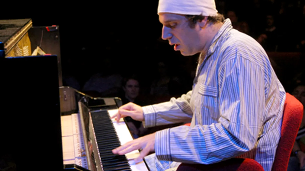 Record Guinness: Cel mai lung concert individual, la Paris