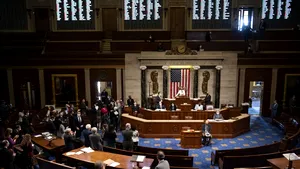 Camera Reprezentanţilor din SUA aprobă verificări suplimentare la vânzarea armelor de foc