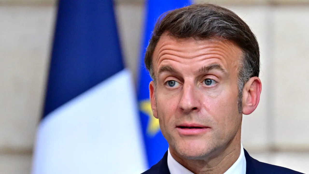 Surse. Macron avertizează Belarusul să nu se implice în războiul din Ucraina