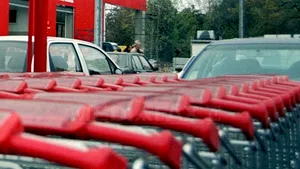 SITUAŢIE DRAMATICĂ ÎN CIPRU: Supermarketurile în pericol să rămână fără alimente, din cauza blocării sistemului bancar