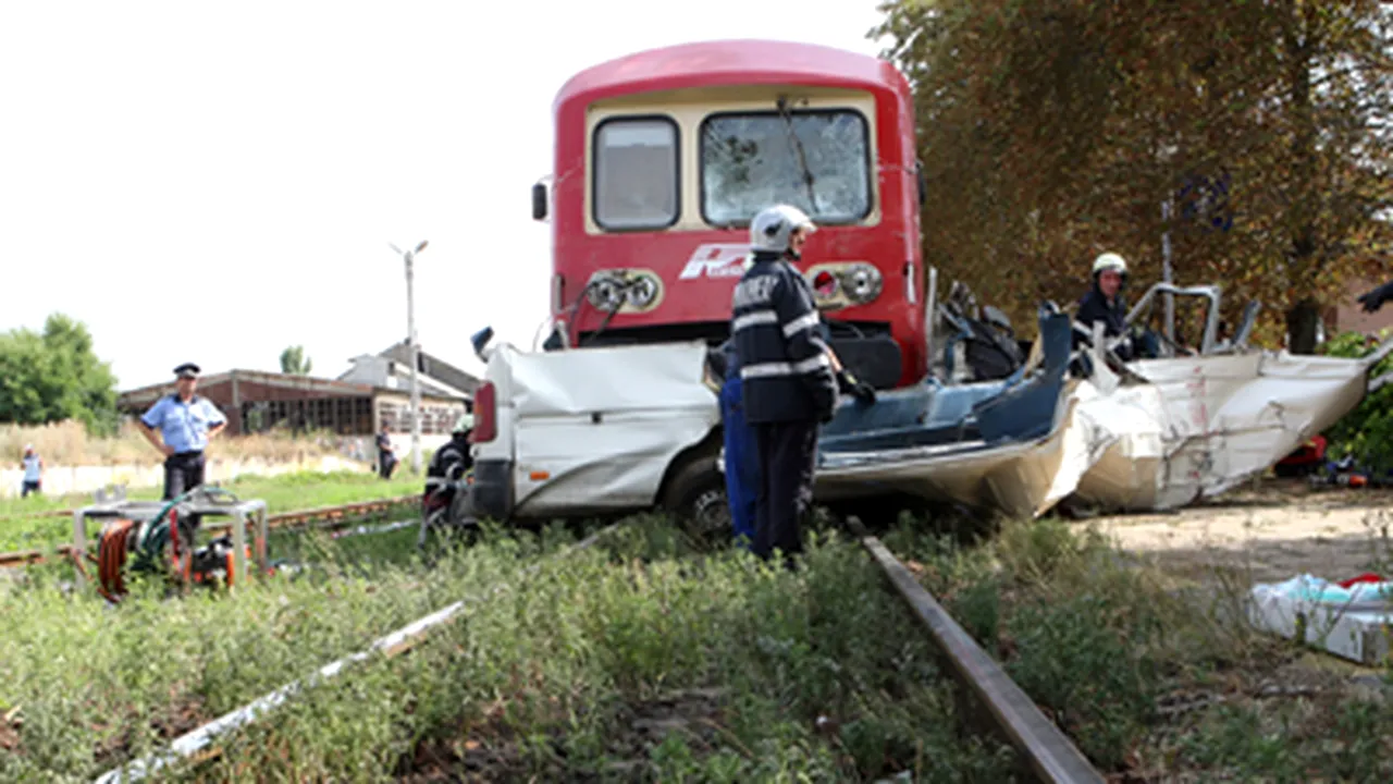 Şoferul microbuzului implicat în accidentul din comuna Scânteia a murit - VIDEO
