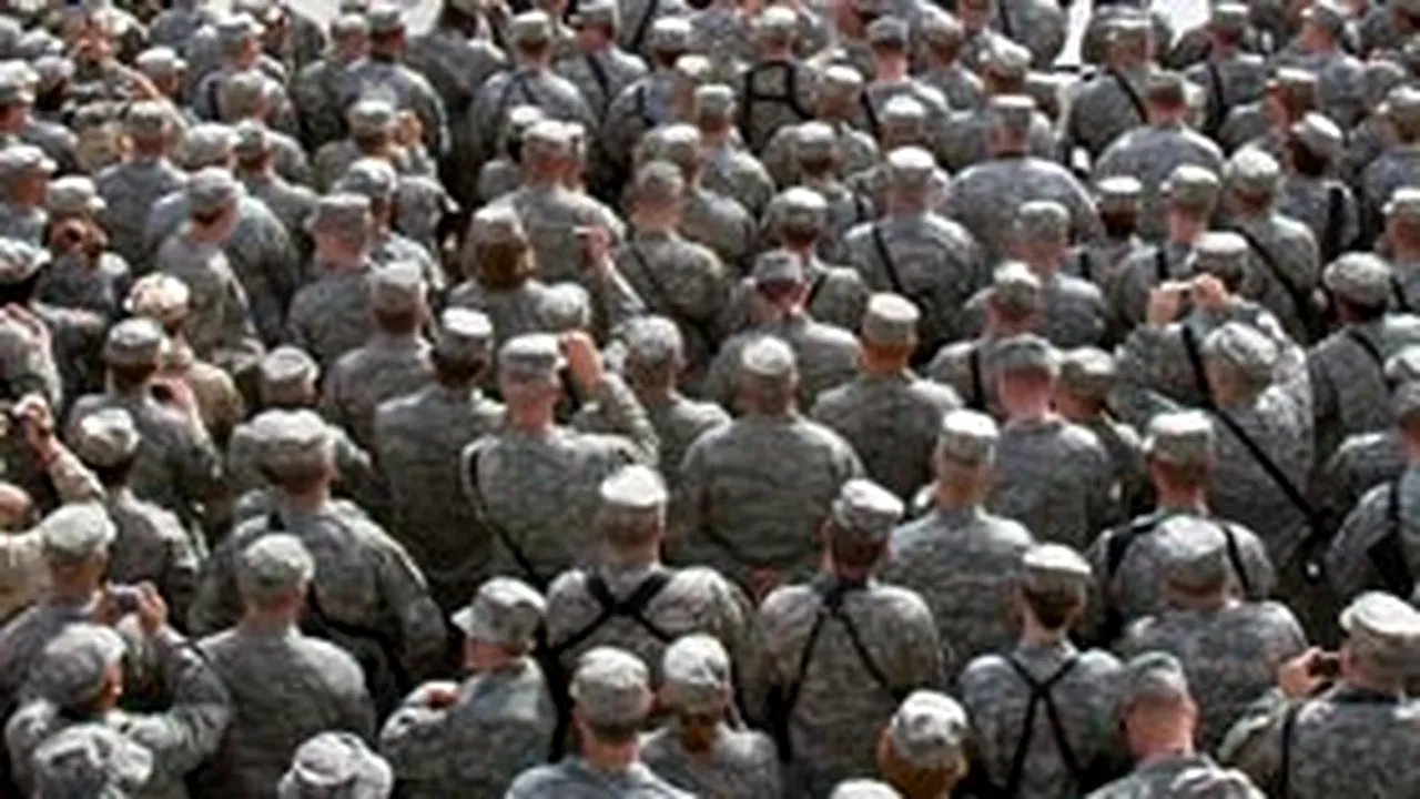 SUA vor retrage 12.000 de militari din Irak în următoarele şase luni