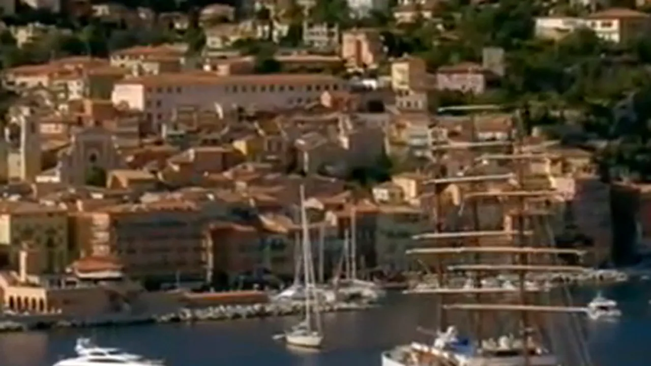 Câţi români merg anual în vacanţă pe Coasta de Azur. Suma cheltuită de aceştia în locaţia de lux
