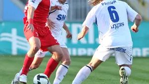 Victorie pentru Dinamo în meciul cu Farul Constanţa, scor 4-1