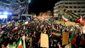 Cum se pregătește Iranul de un nou război cu SUA: arme pe străzi și mitinguri antiamericane