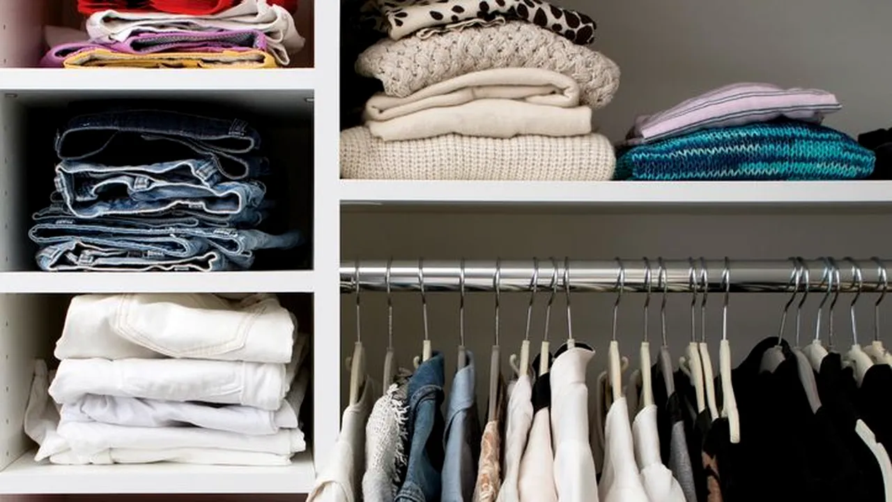 Retailerii de haine estimează o creştere cu 30% a vânzărilor în perioada reducerilor