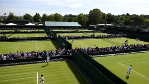 Monica Niculescu la simplu, Mergea şi Tecău la dublu joacă, luni, la Wimbledon