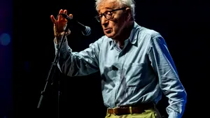 Epstein a ajutat-o pe fiica lui Woody Allen să intre la facultate, potrivit e-mailurilor publicate de Departamentul de Justiție