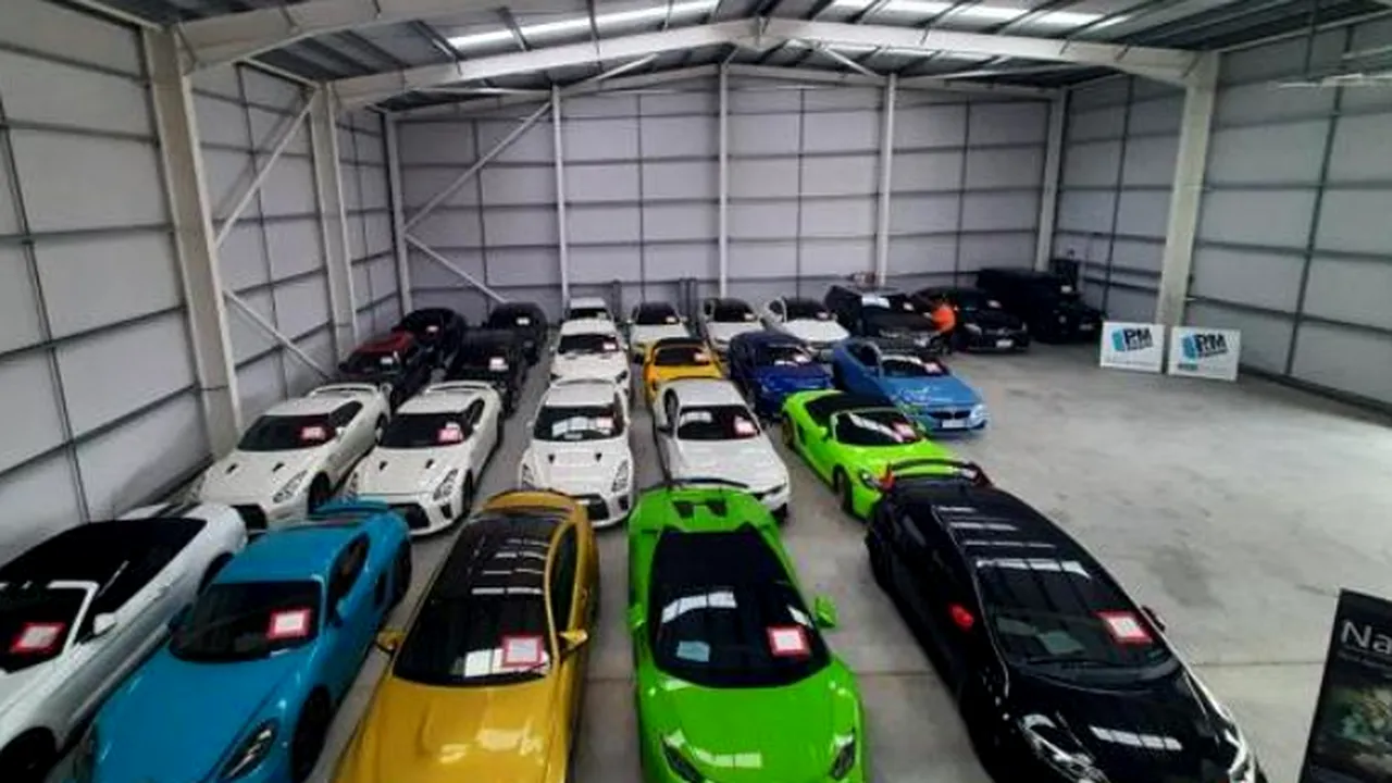 35 de maşini de lux furate în Anglia găsite în Thailanda: sunt bolizi Porsche şi Lamborghini