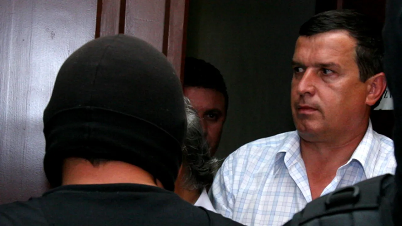 Primarul din Râmnicu Vâlcea, Mircia Gutău, condamnat la trei ani şi jumătate de închisoare