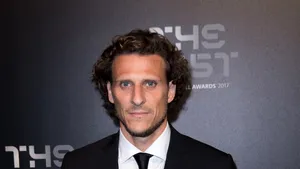 Fostul atacant uruguayan Diego Forlan va juca într-un turneu profesionist de tenis