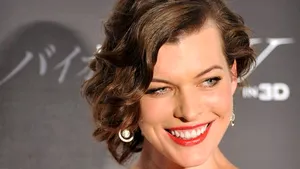 Milla Jovovich va naşte o fetiţă
