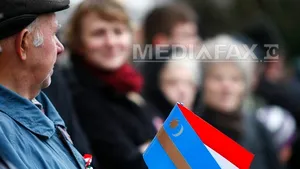 Susţinători ai autonomiei secuilor au aprins lumânări în faţa Ambasadei României la Budapesta