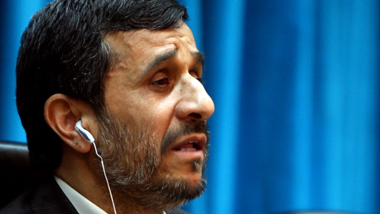 Ahmadinejad la Kabul: NATO nu poate aduce pacea în Afganistan