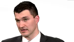 Ieşi pe plus. Unde este mai bine să îţi investeşti economiile? Sfaturi de la Tim Marian, consultant financiar