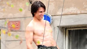 Tom Cruise, încă în formă pe platourile de filmare ale 