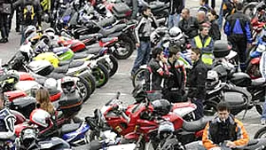 Marşul motocicliştilor, în Bucureşti