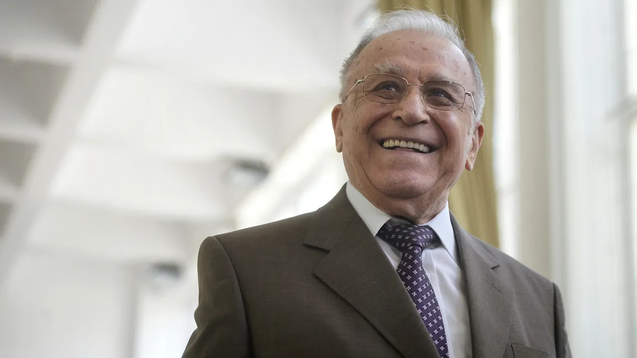 Alina Gorghiu: Ion Iliescu şi-a dat demisia de la Institutul Revoluţiei Române