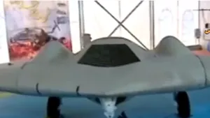 Iranul anunţă că a reuşit să copieze avionul american fără pilot de tip RQ-170: 