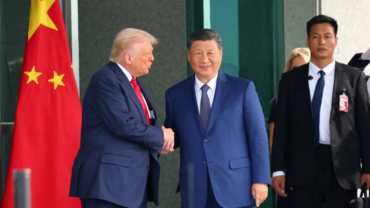 Bloomberg: Trump ia în calcul controlul petrolului iranian ca instrument de presiune asupra Chinei