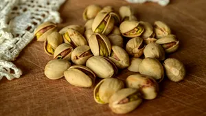 Fisticul, de la modă culinară la aliment nutritiv. Cum recunoști boabele de calitate