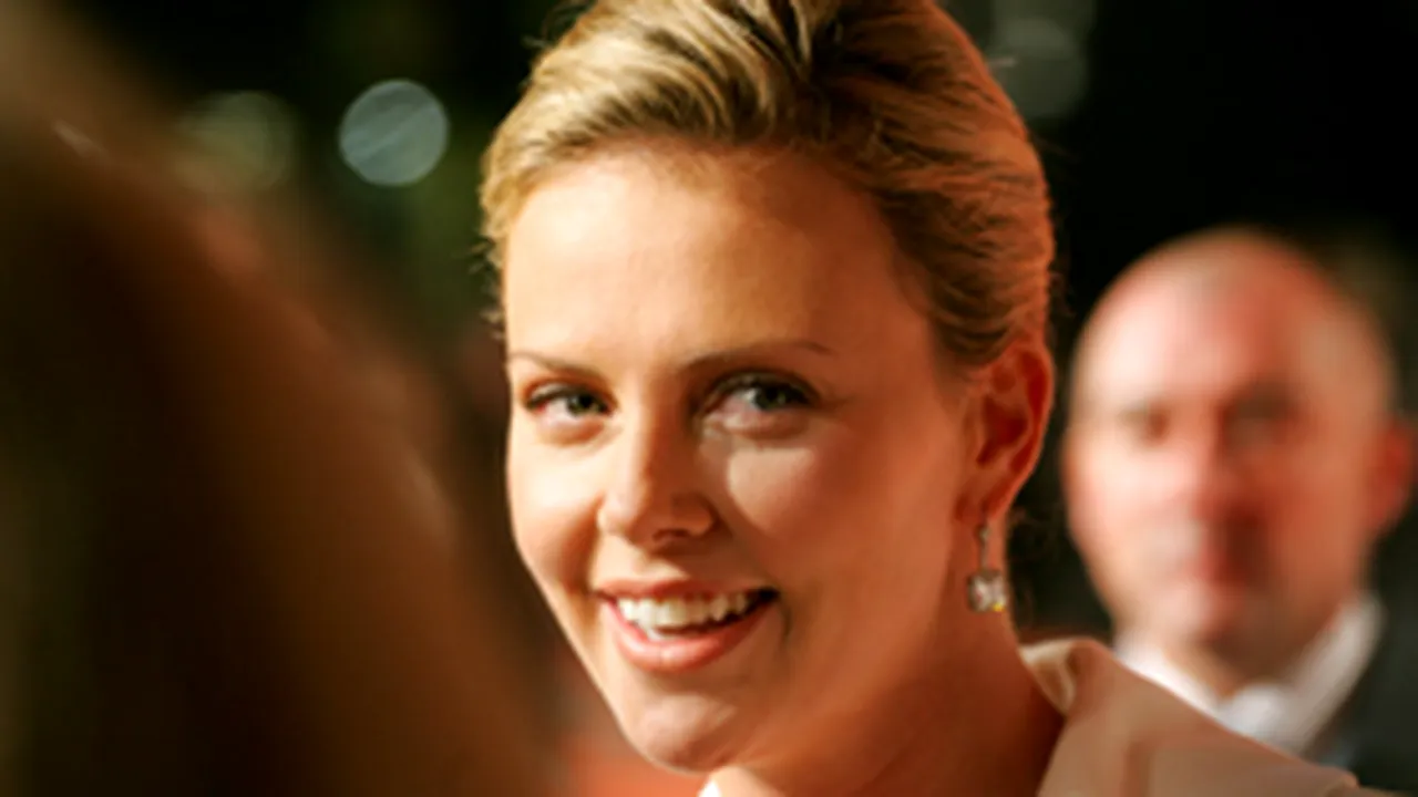 Charlize Theron vrea să devină mamă