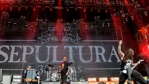 Trupa Sepultura sărbătoreşte 30 de ani de carieră printr-un concert la Arenele Romane din Bucureşti - VIDEO