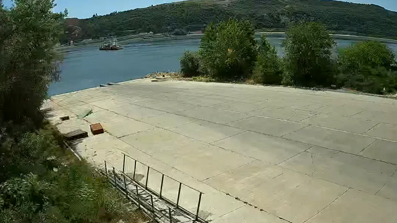 Cursa de bac Zimnicea - Sviștov, suspendată din cauza nivelului scăzut al Dunării