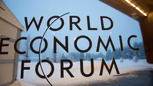 Ipocrizie la Davos 2020: VIP-urile se declară îngrijorate de criza climatică, dar călătoresc cu avioane private cu reacţie şi cu bolizi de lux care consumă mult
