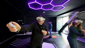 Cum schimbă realitatea virtuală jocurile de tip escape room