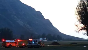 Avion turistic PRĂBUŞIT în Statele Unite, în apropiere de Hawaii: Cel puţin nouă persoane au murit 