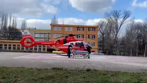 VIDEO Una dintre victimele accidentului din Marea Neagră, transportată cu elicopterul SMURD la spital