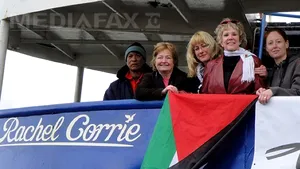 Nava irlandeză Rachel Corrie îşi continuă drumul către Gaza. Israelul îi cere să acosteze la Ashdod