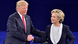 Hillary Clinton renunţă la o nouă cursă de alegeri cu Donald Trump