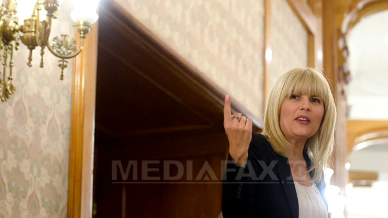 Udrea şi-a lăsat cartela de deputat la Parlament, după ce a părăsit sala de plen