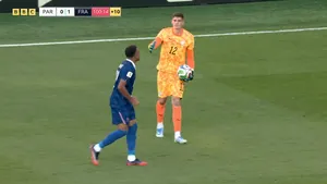 Gestul lui Mbappé față de portarul Paraguayului, după calificarea Franței: „Știm și noi să jucăm murdar”