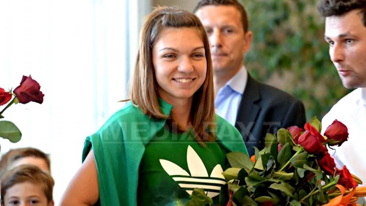 Simona Halep la revenirea în ţară: Mulţumesc tuturor românilor care m-au susţinut. Finalista de la Roland Garros a fost aşteptată de aproximativ 200 de fani la aeroport - FOTO