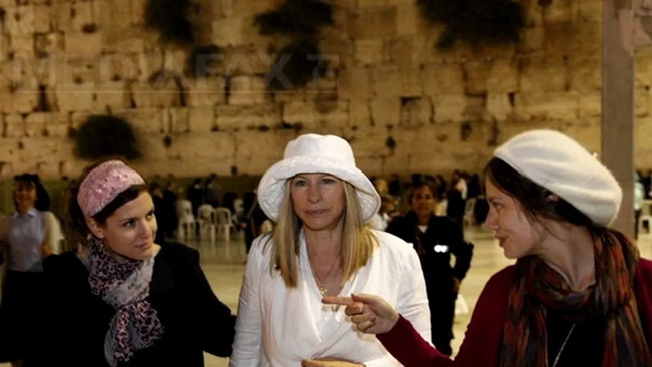 Barbra Streisand a vizitat Zidul Plângerii