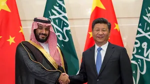 COMENTARIU Lelia Munteanu - După eşecul preşedintelui Biden, primire fastuoasă a preşedintelui Chinei în Arabia Saudită