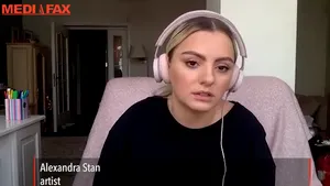 #protejaţifemeile | Chinul victimelor care stau în izolare alături de agresor. Alexandra Stan: „Să plece el, pentru că el perturbă liniştea şi pacea familiei”