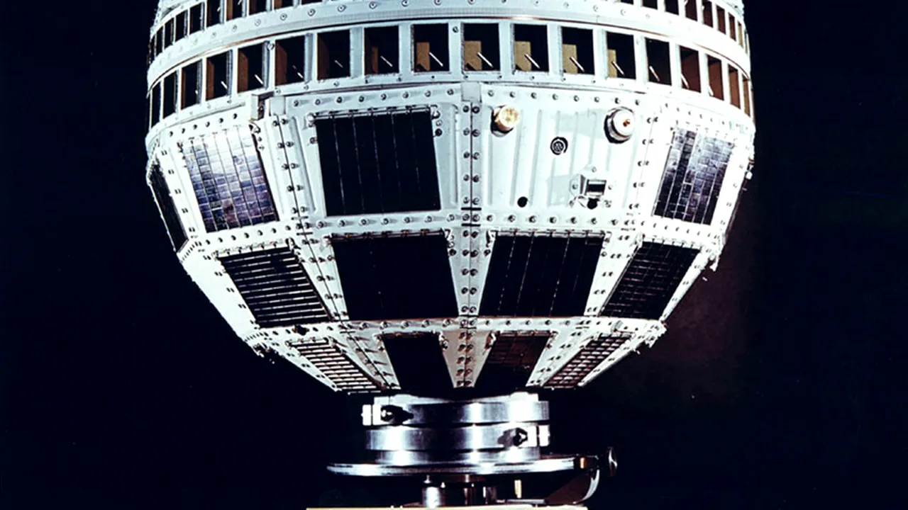 FOTO Telstar, satelitul vechi de 60 de ani care a dat startul modernităţii. Primul satelit privat de telecomunicaţii