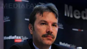 FORUM CNAS - MEDIAFAX - Cristian Vlădescu: În 2013 am putea vorbi de asigurări private de sănătate, cu maximum 20 de case