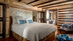 O navă istorică rusă, cu care au fost spionate Statele Unite şi Marea Britanie în timpul Războiului Rece, a fost scoasă la vânzare. Preţul cu care poate fi achiziţionată - FOTO