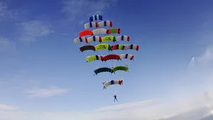 Cum au ajuns paraşutiştii români să doboare un record european