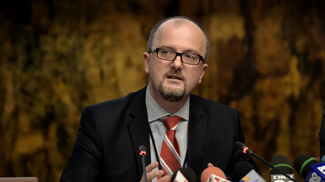 Marian Cucşa cere demisia generalului SRI, Anton Rog, director al Centrului Cyberint, după afirmaţiile controversate dintr-un interviu
